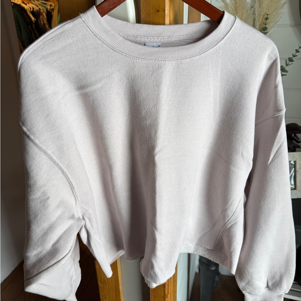 J.o & co cropped crew neck sweater